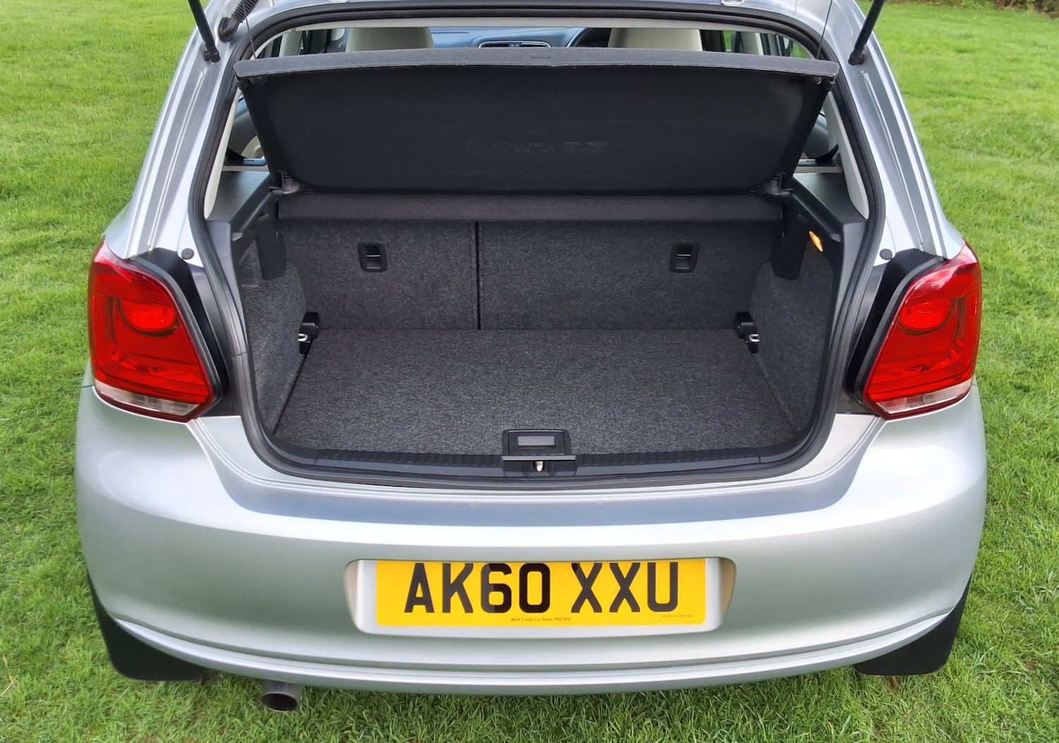 Used Volkswagen Polo 2010 for sale - 76626703: Photo 7