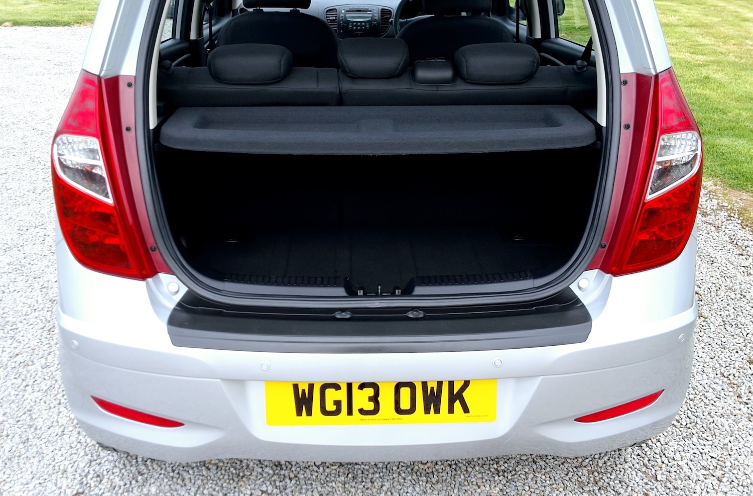 Used Hyundai i10 2013 for sale - 77995427: Photo 9