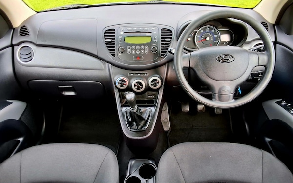 Used Hyundai i10 2013 for sale - 76220337: Photo 14