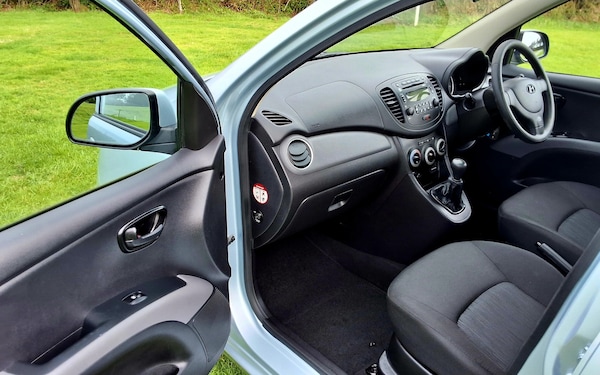 Used Hyundai i10 2013 for sale - 76220337: Photo 21