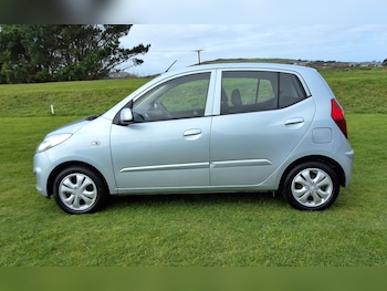 Used Hyundai i10 2013 for sale - 76220337: Photo 3