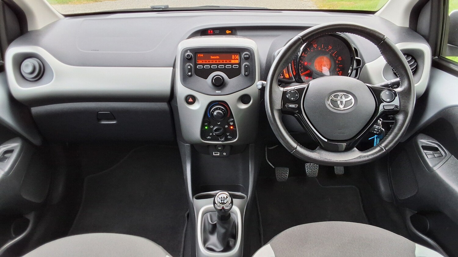 Used Toyota AYGO 2017 for sale - 77873693: Photo 16