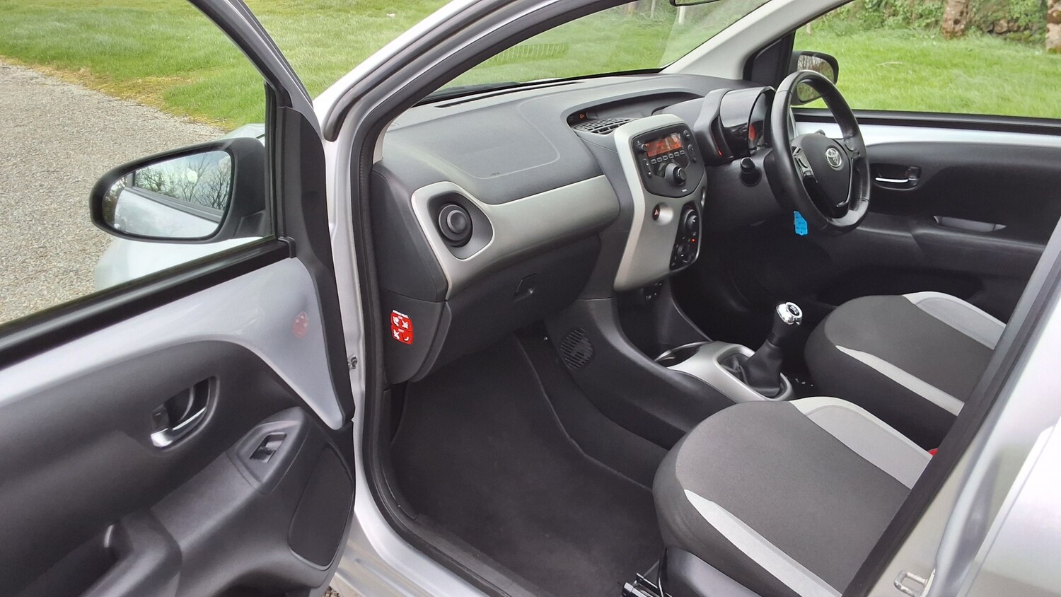 Used Toyota AYGO 2017 for sale - 77873693: Photo 21