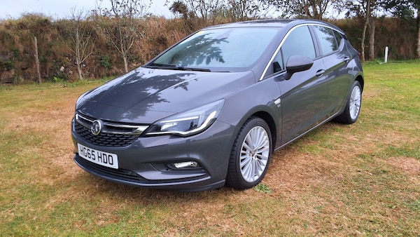 Used Vauxhall Astra 2015 for sale - 75738435: Photo 2