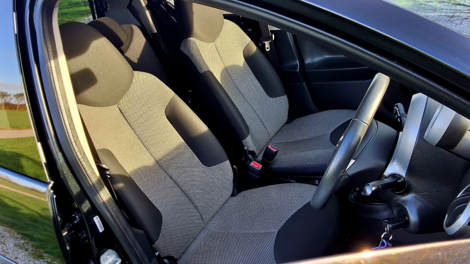 Used Toyota AYGO 2012 for sale - 77836714: Photo 16