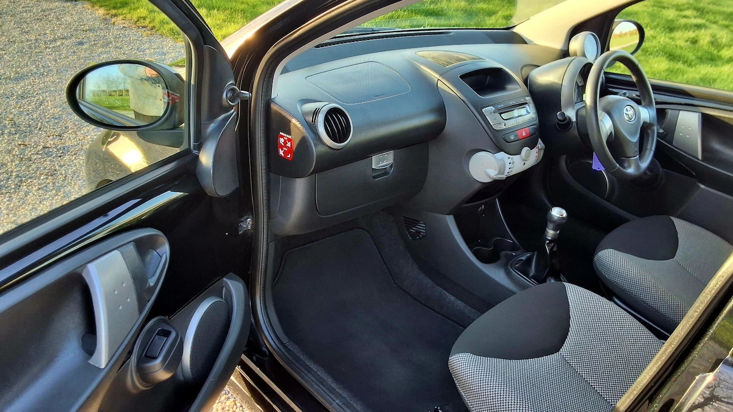 Used Toyota AYGO 2012 for sale - 77836714: Photo 18