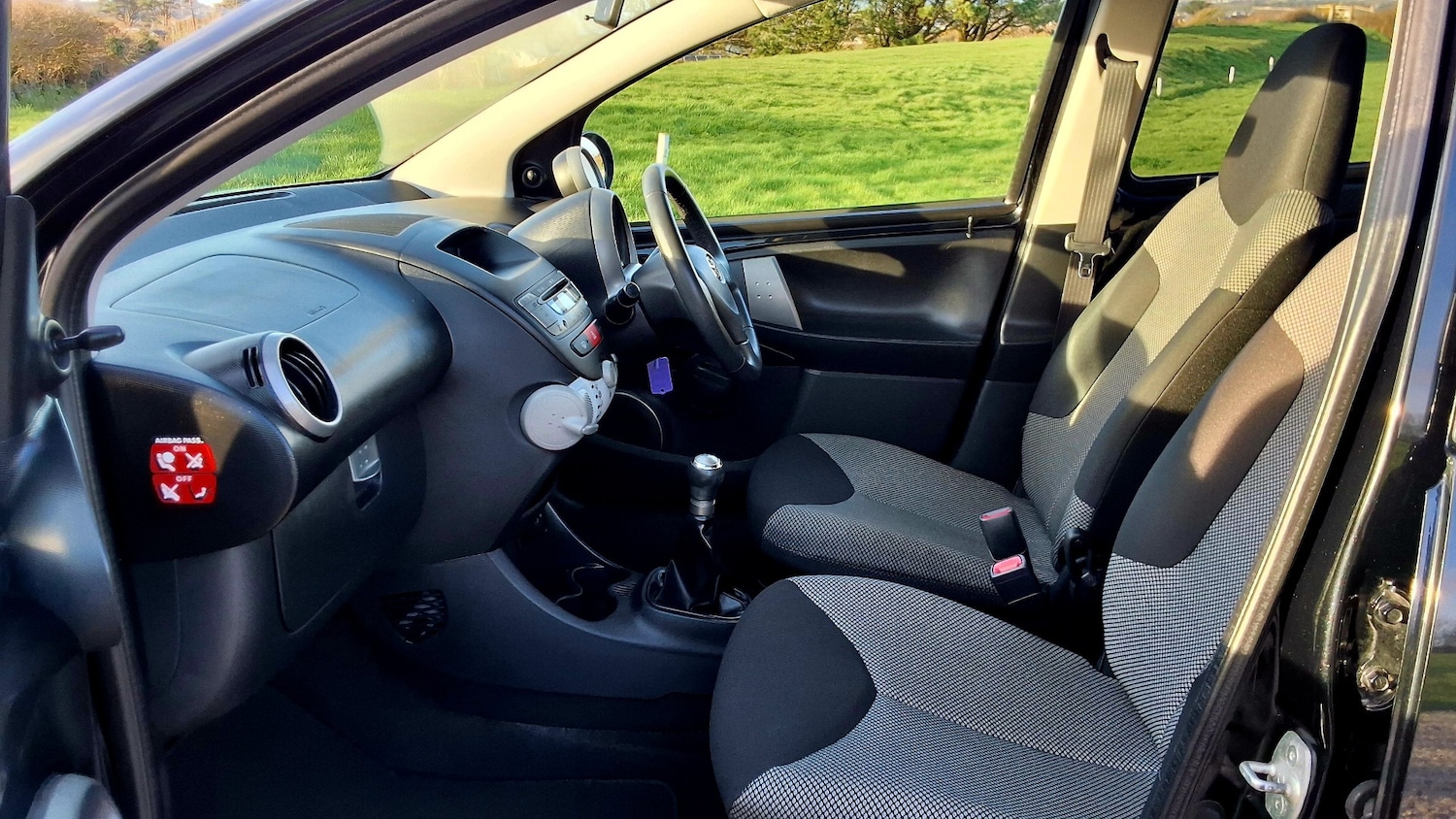 Used Toyota AYGO 2012 for sale - 77836714: Photo 19