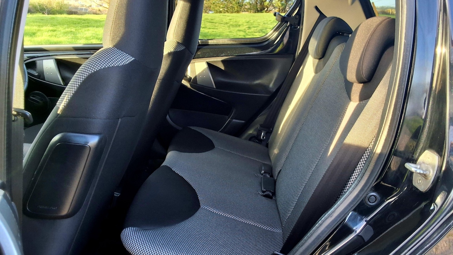 Used Toyota AYGO 2012 for sale - 77836714: Photo 21