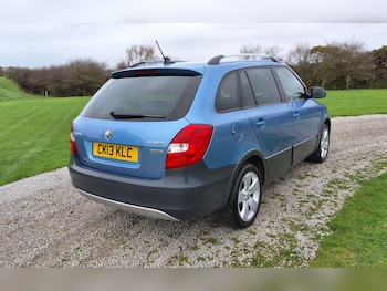 Used Skoda Fabia 2013 for sale - 76483256: Photo