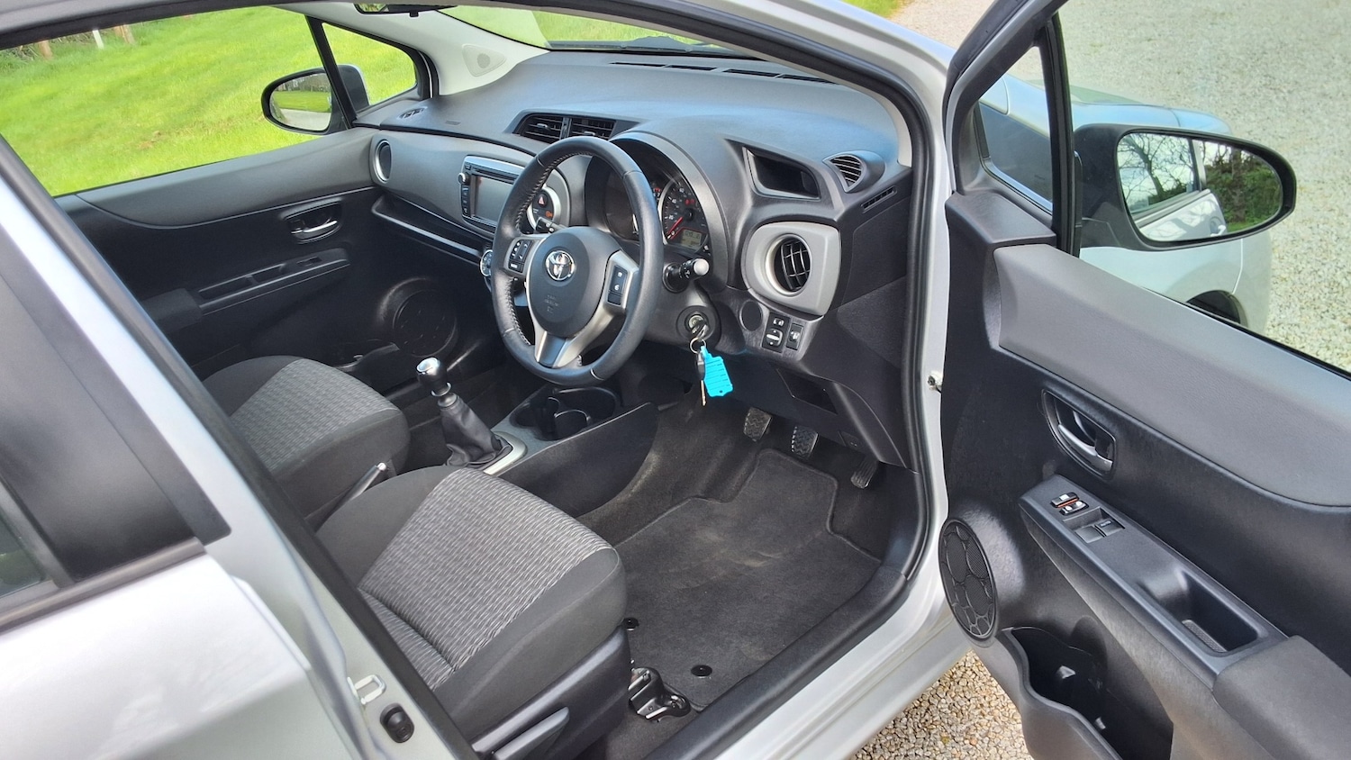 Used Toyota Yaris 2014 for sale - 77916229: Photo 19