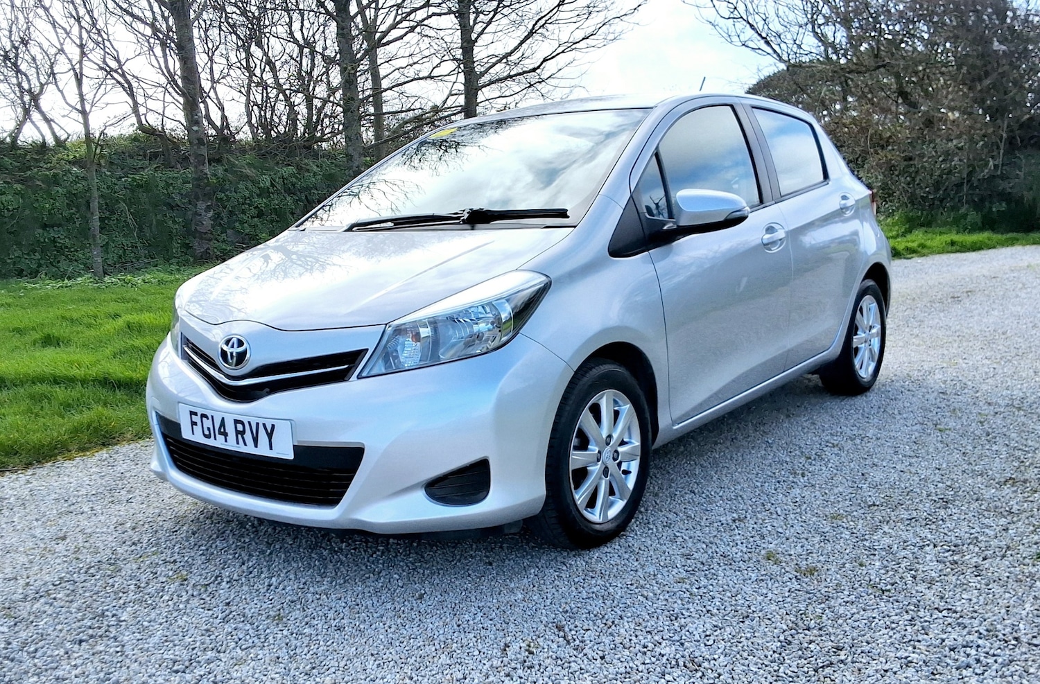 Used Toyota Yaris 2014 for sale - 77916229: Photo 3