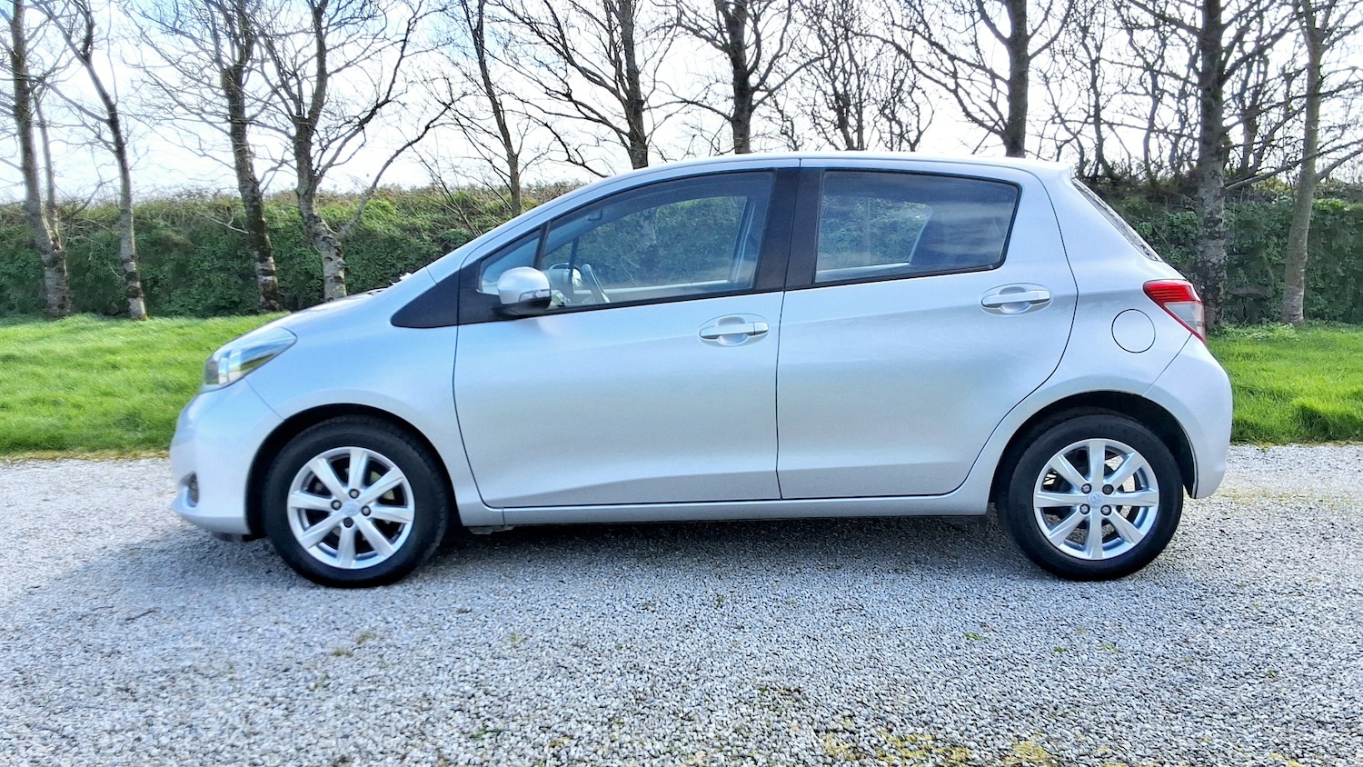 Used Toyota Yaris 2014 for sale - 77916229: Photo 4