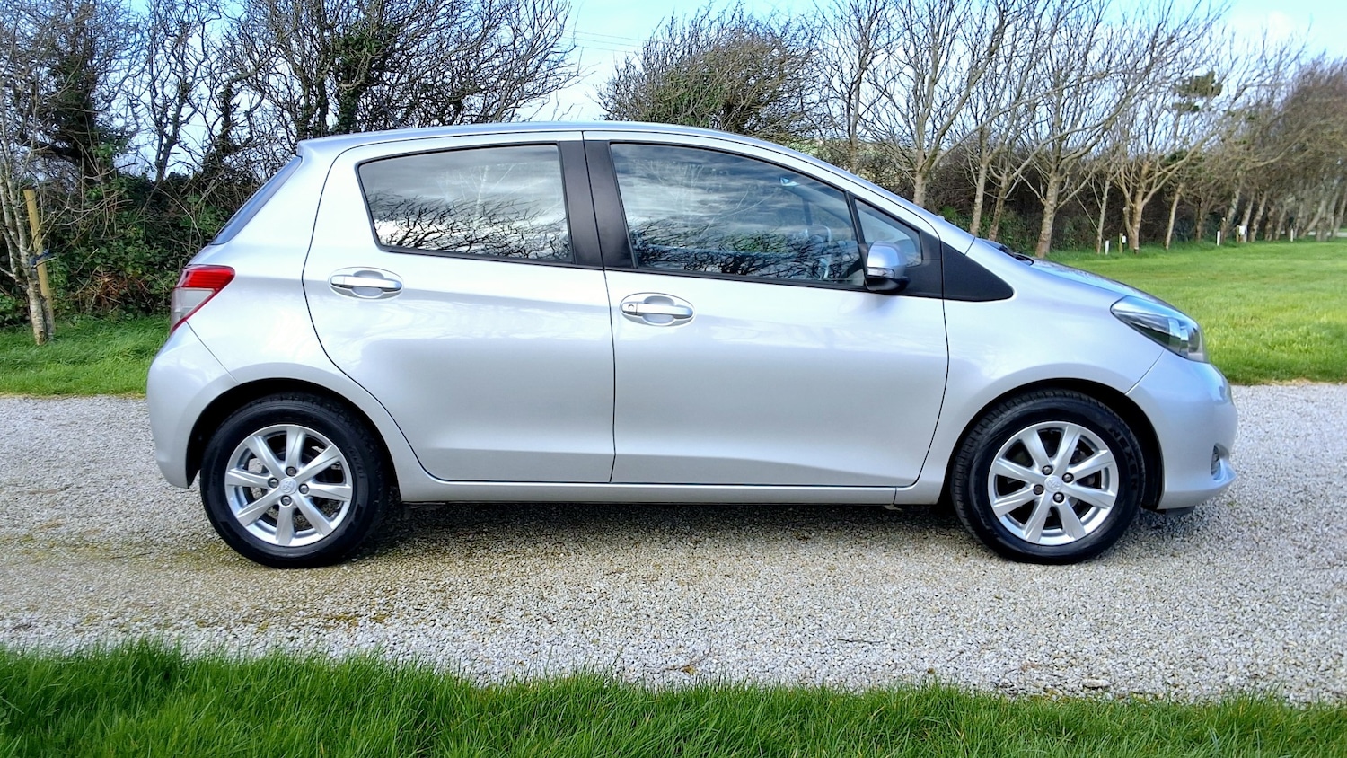 Used Toyota Yaris 2014 for sale - 77916229: Photo 5