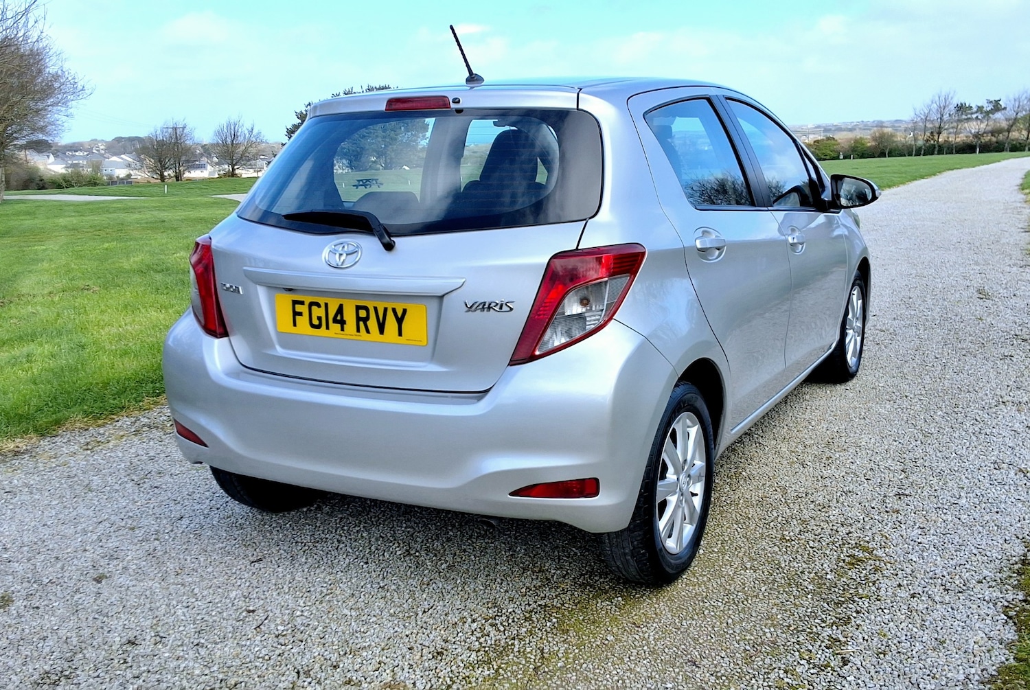 Used Toyota Yaris 2014 for sale - 77916229: Photo 9