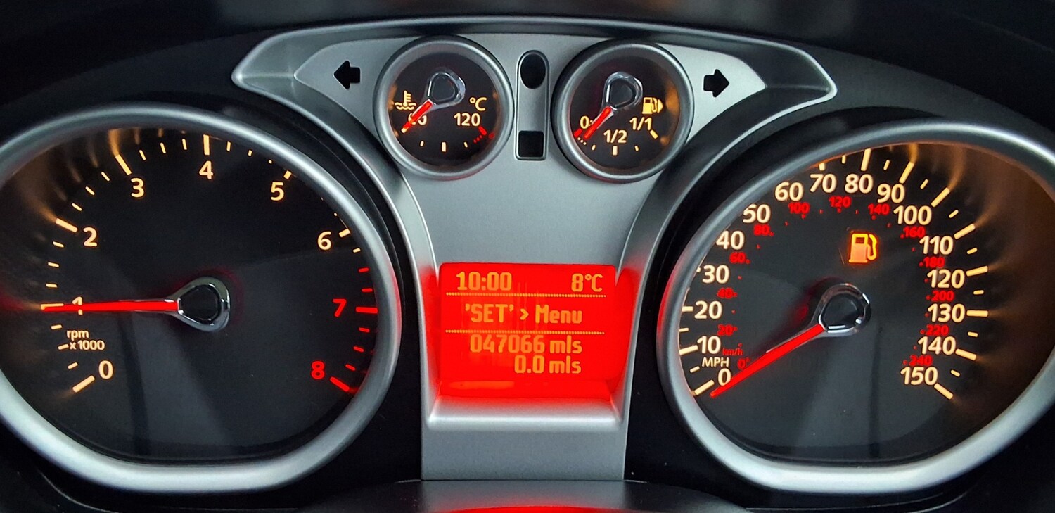 Used Ford Focus 2010 for sale - 76830448: Photo 15