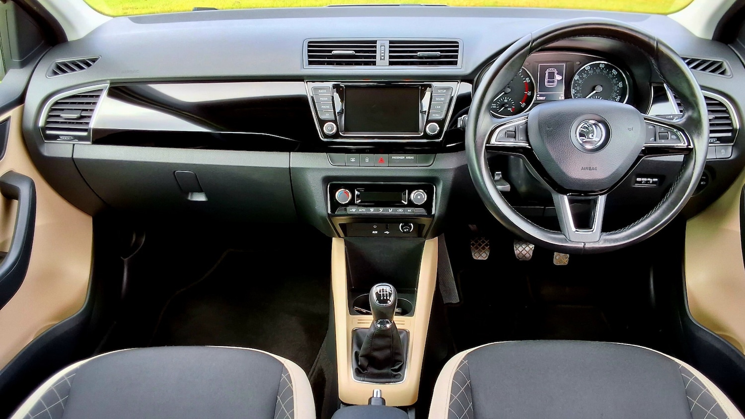 Used Skoda Fabia 2015 for sale - 76693643: Photo 15