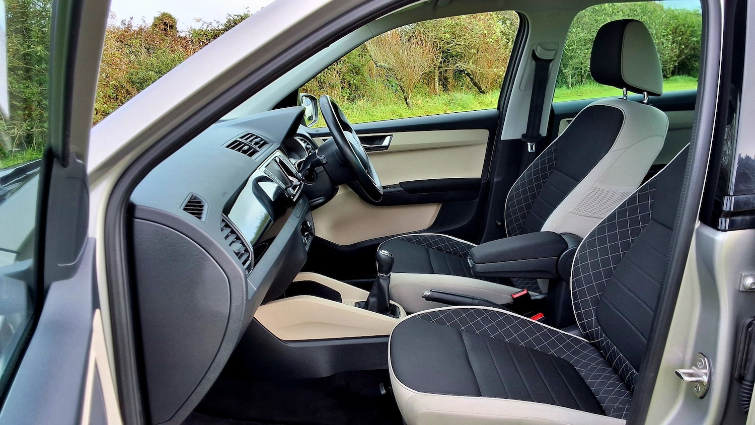 Used Skoda Fabia 2015 for sale - 76693643: Photo 24