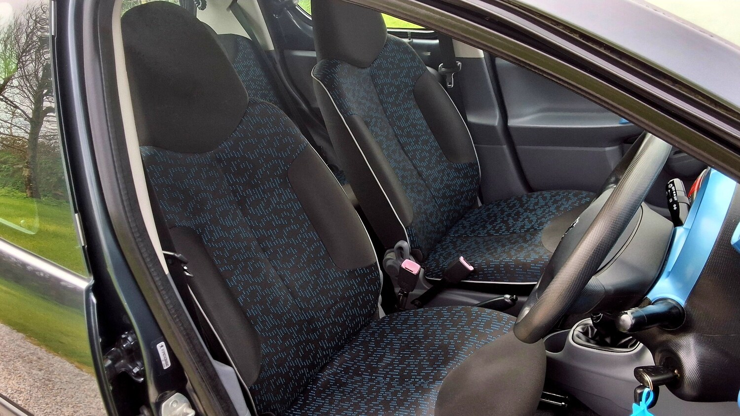 Used Peugeot 107 2010 for sale - 78098491: Photo 20