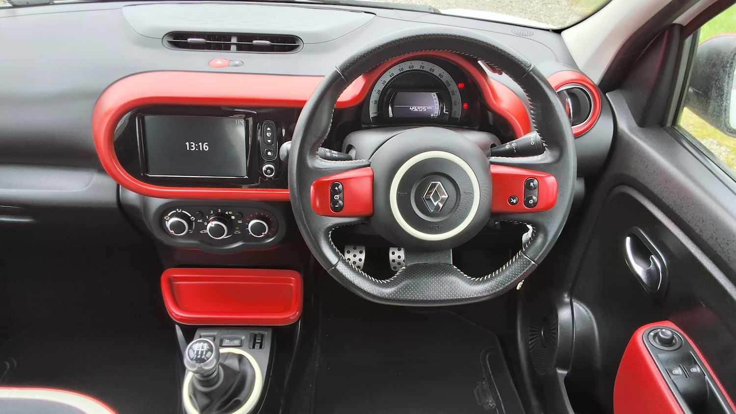 Used Renault Twingo 2015 for sale - 77851218: Photo 15
