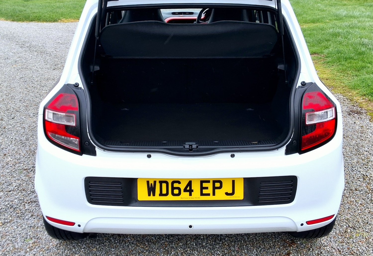 Used Renault Twingo 2015 for sale - 77851218: Photo 8