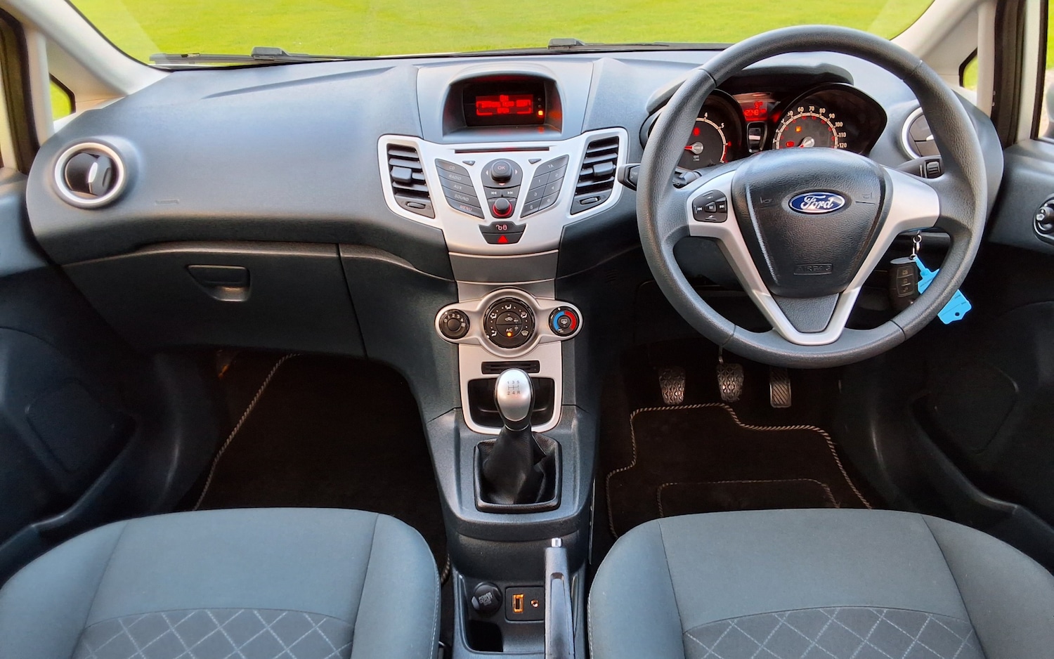 Used Ford Fiesta 2012 for sale - 76626784: Photo 13