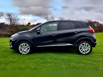 Used Renault Captur 2016 for sale - 76440000: Photo