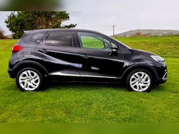 Used Renault Captur 2016 for sale - 76440000: Photo