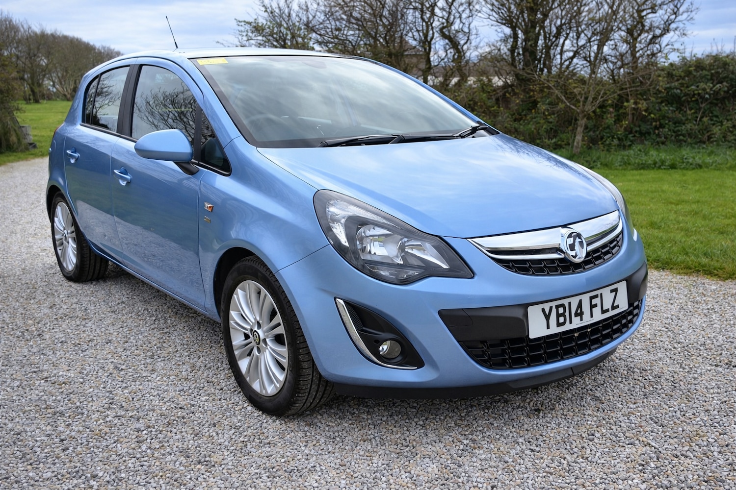 Used Vauxhall Corsa 2014 for sale - 78112661: Photo 2