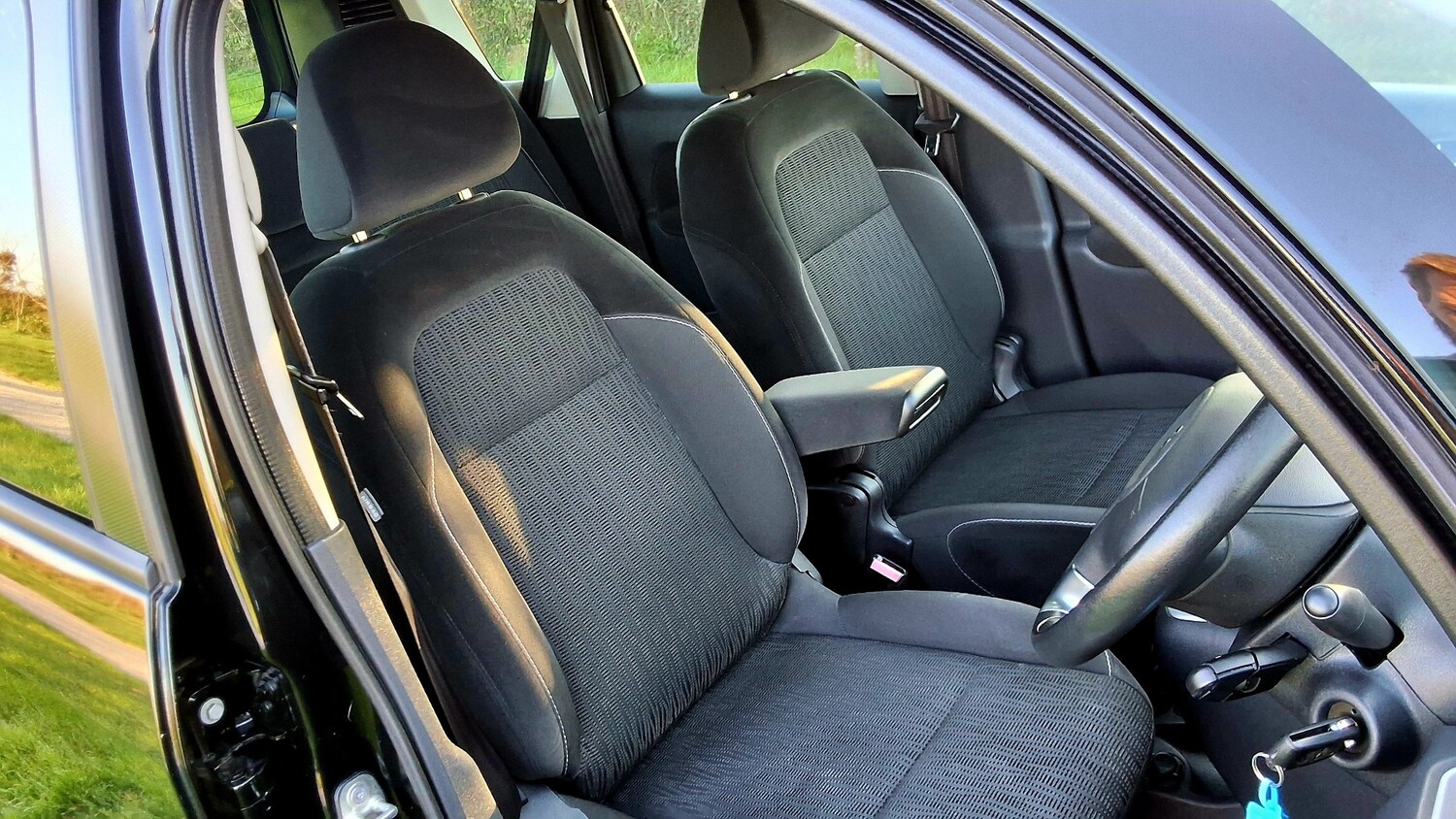 Used Citroen C3 Picasso 2012 for sale - 77954108: Photo 21