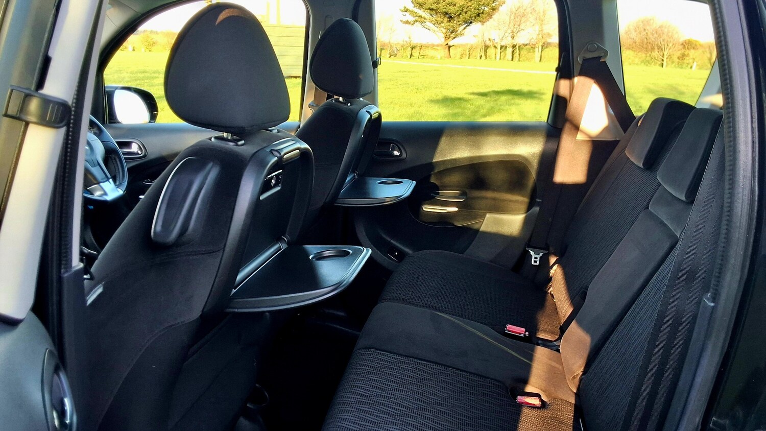 Used Citroen C3 Picasso 2012 for sale - 77954108: Photo 25