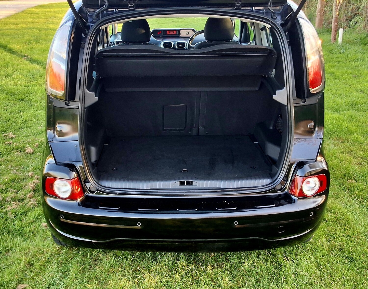 Used Citroen C3 Picasso 2012 for sale - 77954108: Photo 7