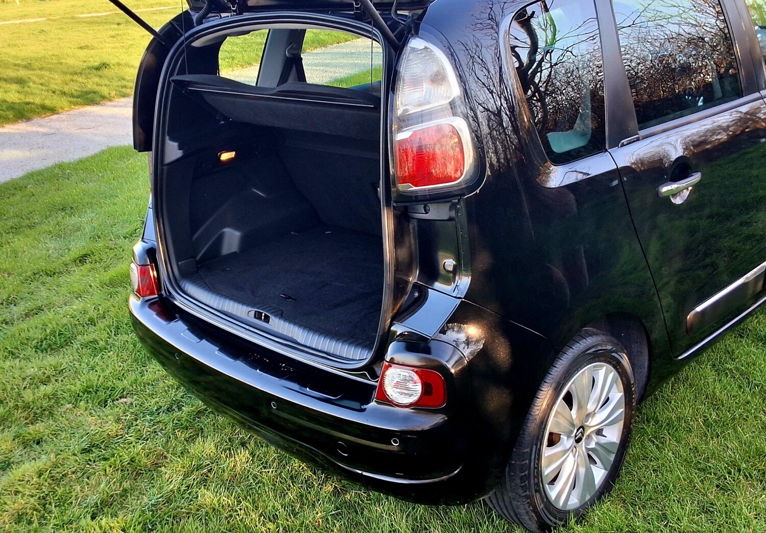 Used Citroen C3 Picasso 2012 for sale - 77954108: Photo 8