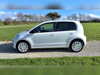 Used Volkswagen up! 2018 for sale - 77836741: Photo