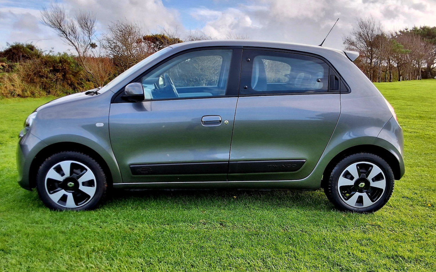 Used Renault Twingo 2018 for sale - 76490891: Photo 3