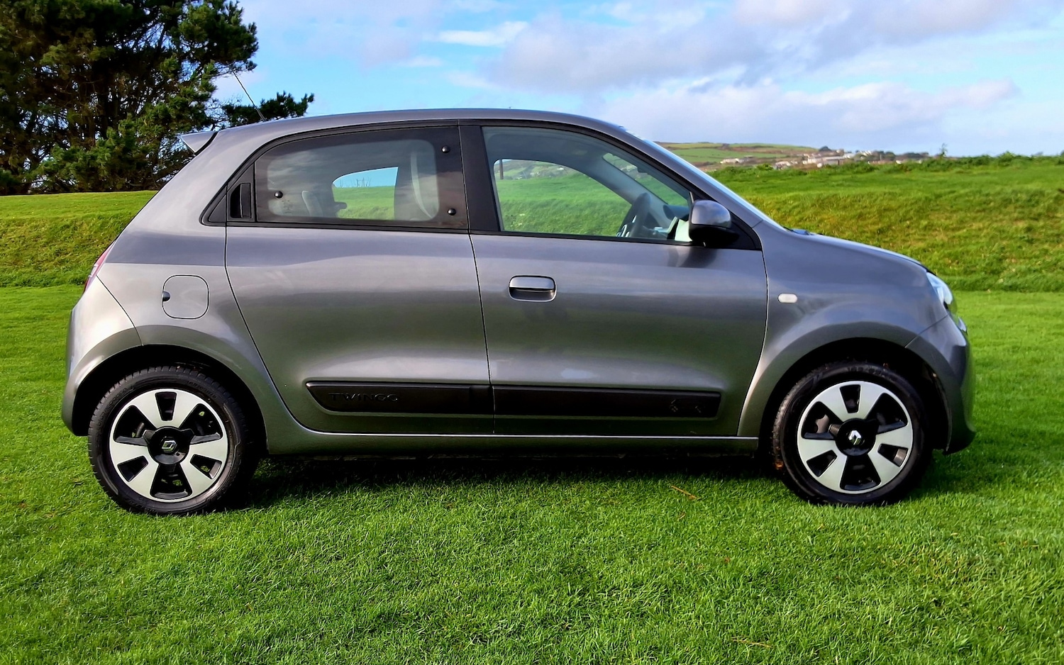Used Renault Twingo 2018 for sale - 76490891: Photo 4