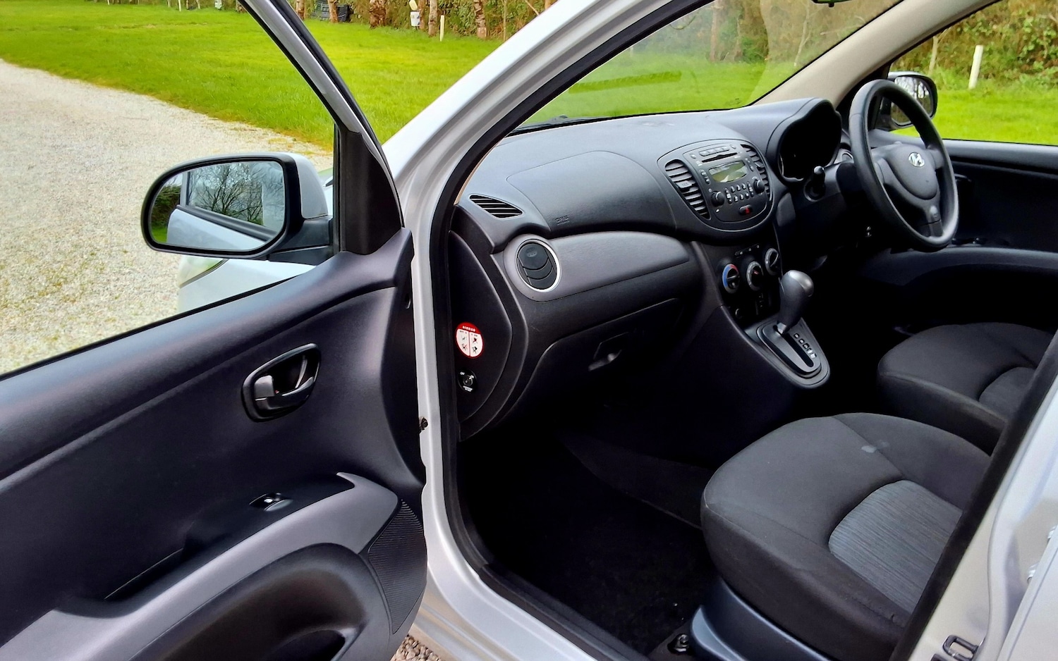 Used Hyundai i10 2013 for sale - 77063460: Photo 21