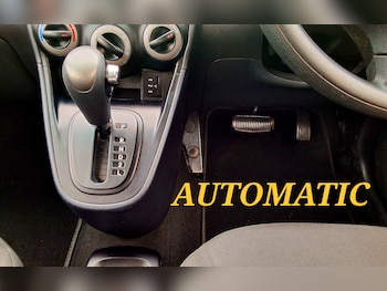 Used Hyundai i10 2013 for sale - 77063460: Photo