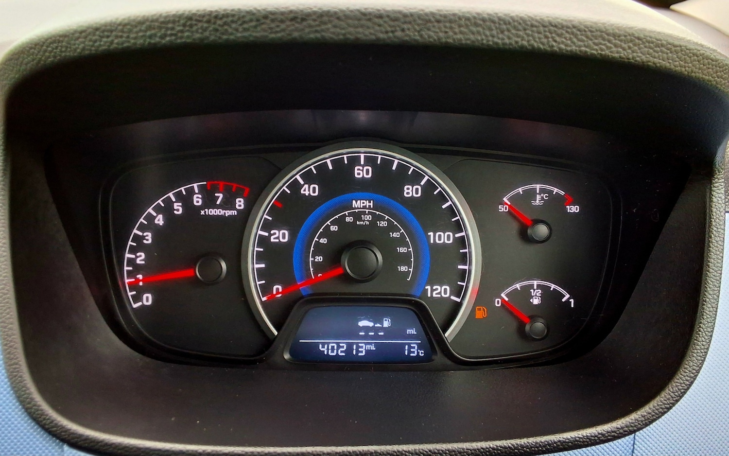 Used Hyundai i10 2014 for sale - 76347395: Photo 15