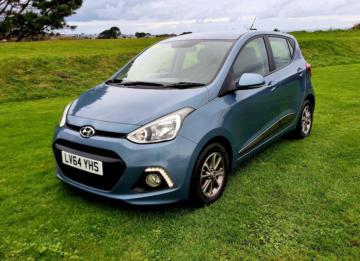 Used Hyundai i10 2014 for sale - 76347395: Photo 2