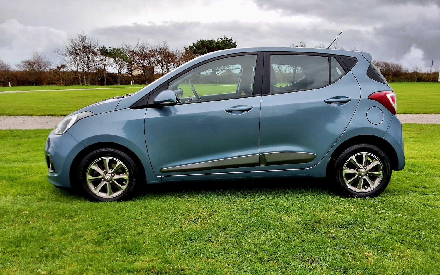 Used Hyundai i10 2014 for sale - 76347395: Photo 3