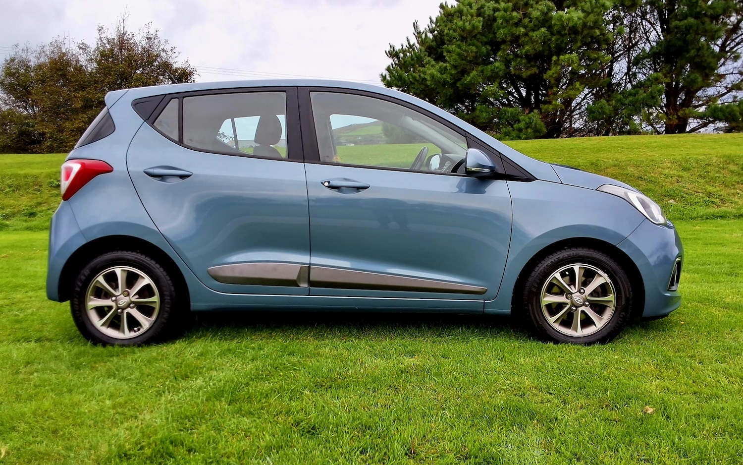 Used Hyundai i10 2014 for sale - 76347395: Photo 4