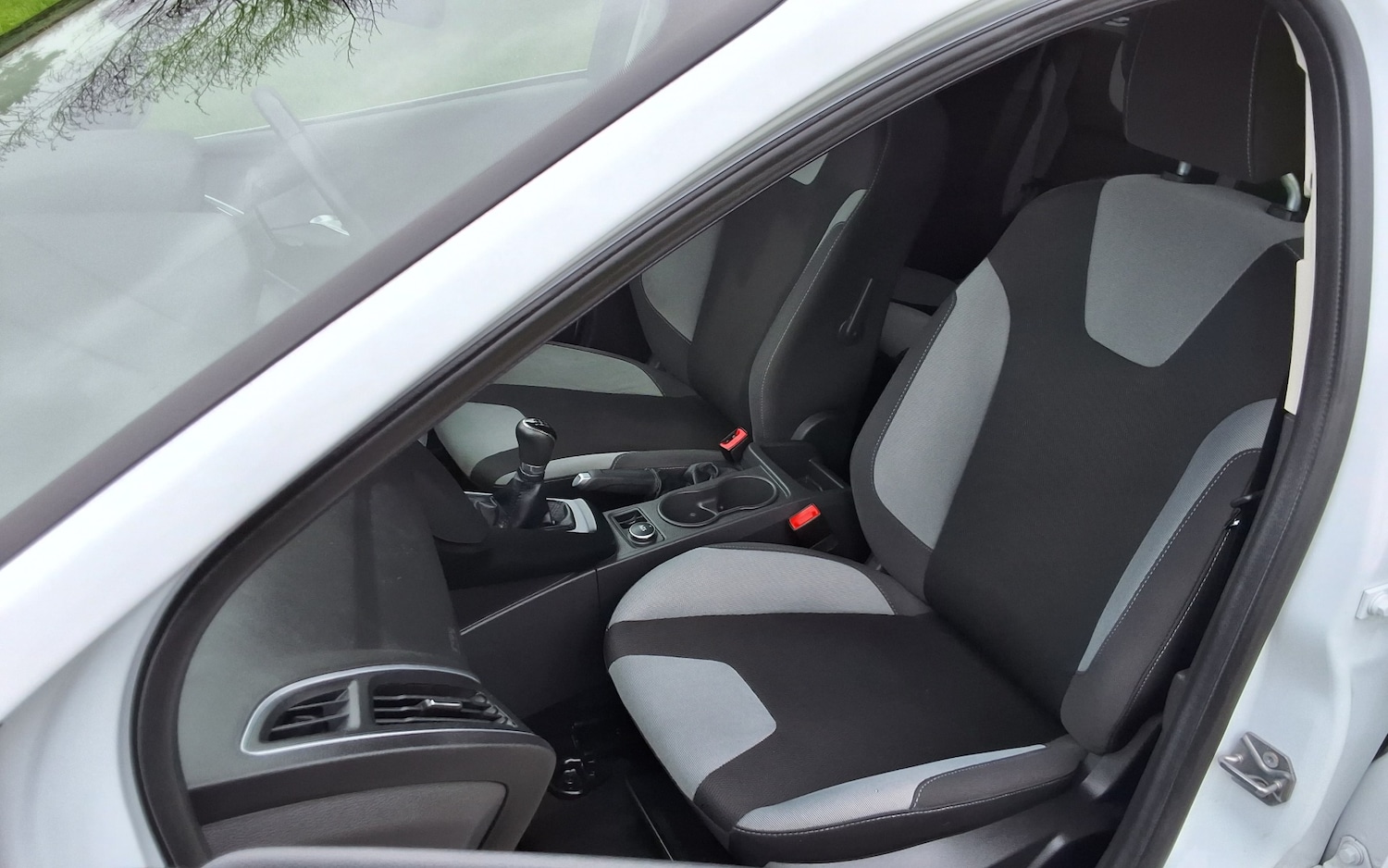 Used Ford Focus 2013 for sale - 76859817: Photo 21