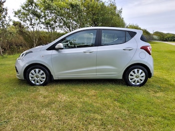Used Hyundai i10 2014 for sale - 78858857: Photo