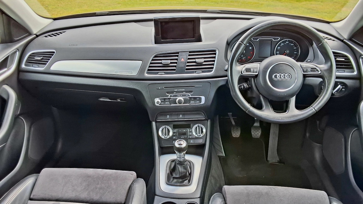 Used Audi Q3 2011 for sale - 76594352: Photo 16