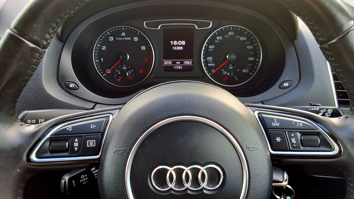 Used Audi Q3 2011 for sale - 76594352: Photo 17