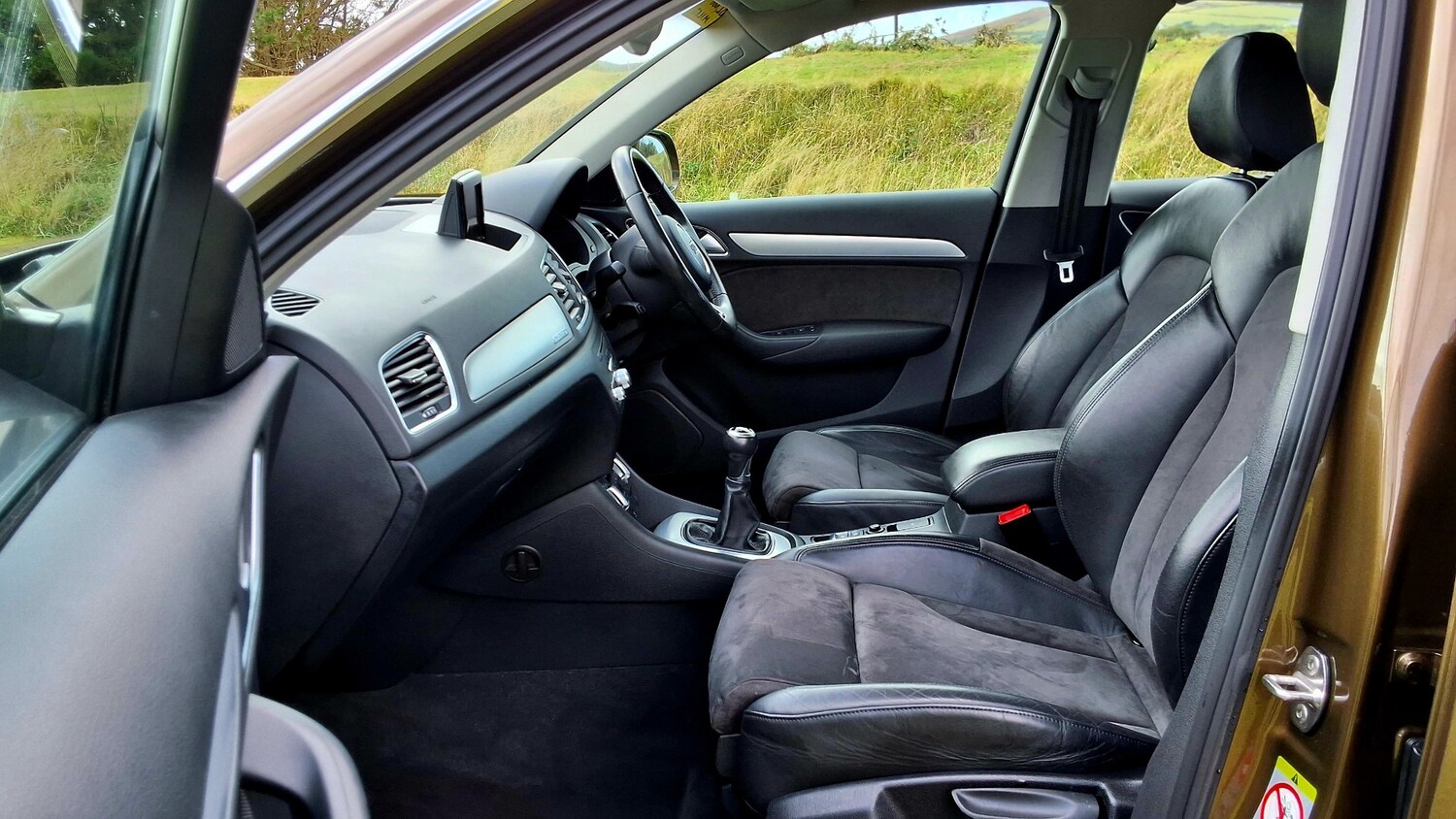 Used Audi Q3 2011 for sale - 76594352: Photo 22