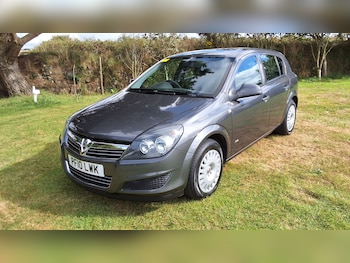 Used Vauxhall Astra 2010 for sale - 75581176: Photo