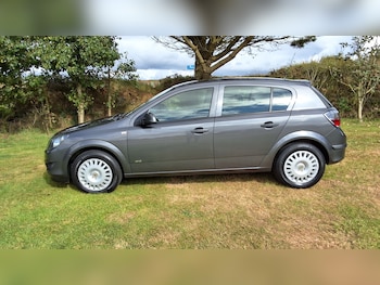 Used Vauxhall Astra 2010 for sale - 75581176: Photo