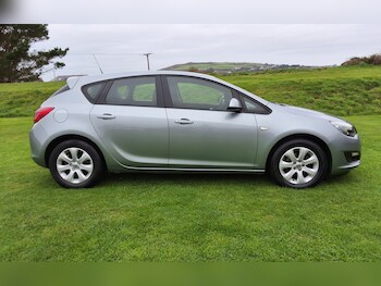 Used Vauxhall Astra 2015 for sale - 77245540: Photo