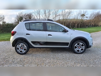 Used Dacia Sandero Stepway 2019 for sale - 77329579: Photo
